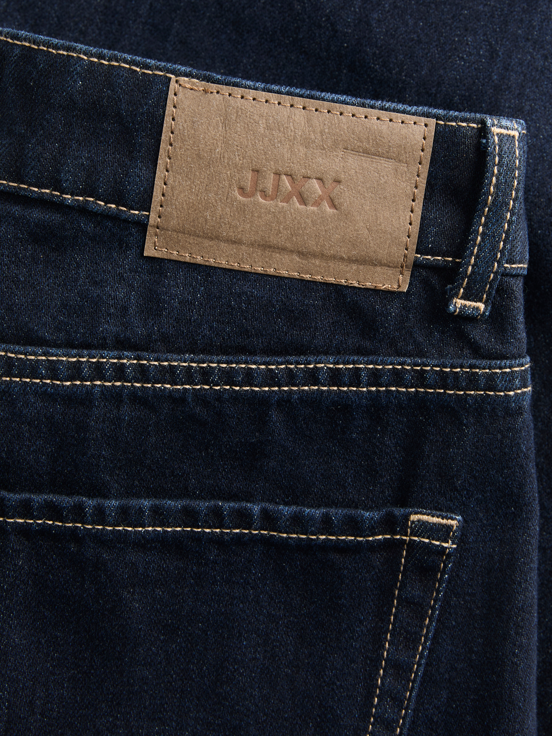 model_shot-detail